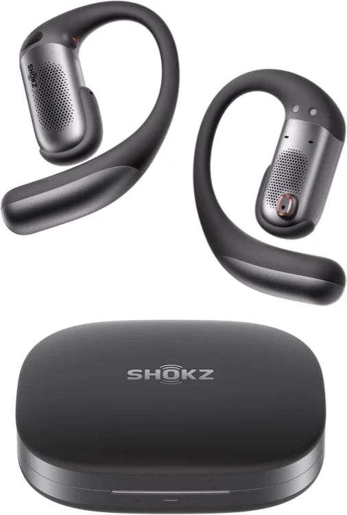 Écouteurs Shokz OpenFit Pro noirs avec leur boîtier de charge